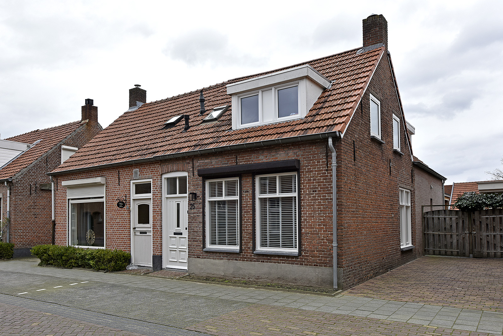 Lindenlaan 25, DEURNE